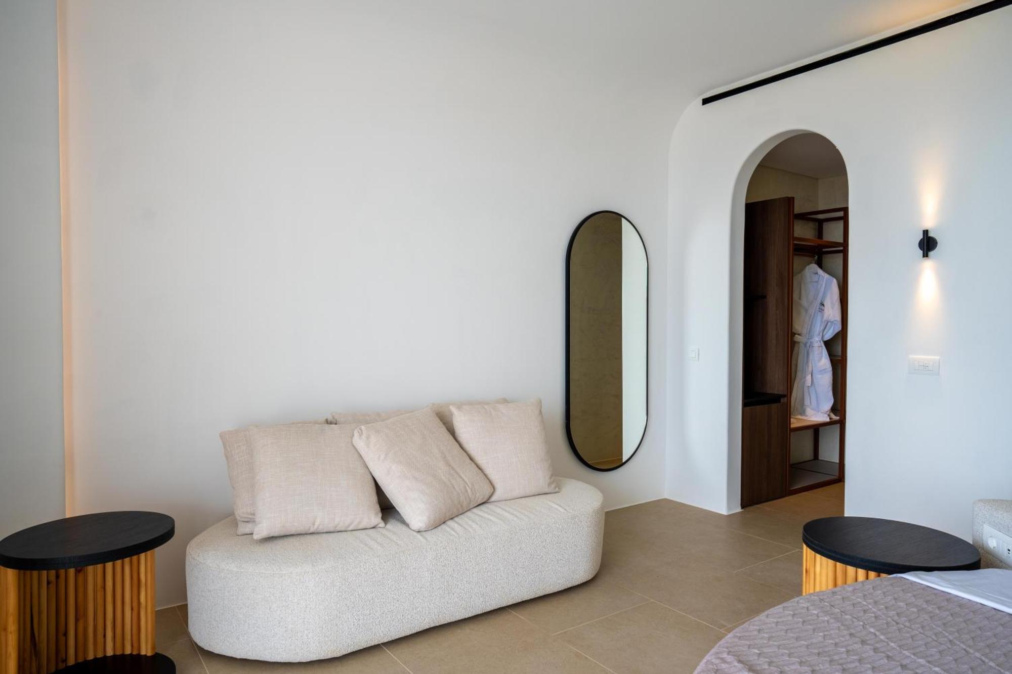 Muse Of Mykonos Luxury Suites Mykonos Town Exteriör bild